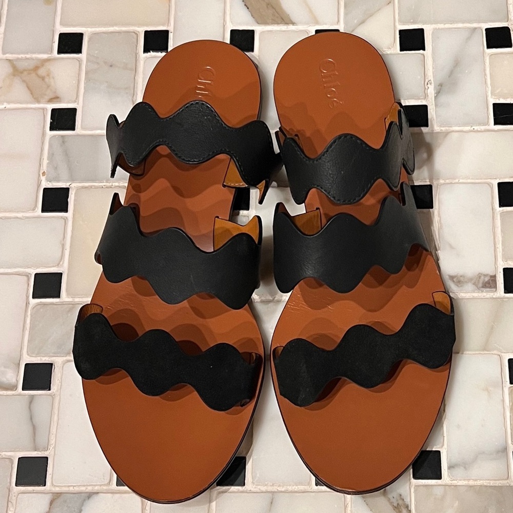 CHLOE Black Scalloped Sandals - Size 9.5 (40)
